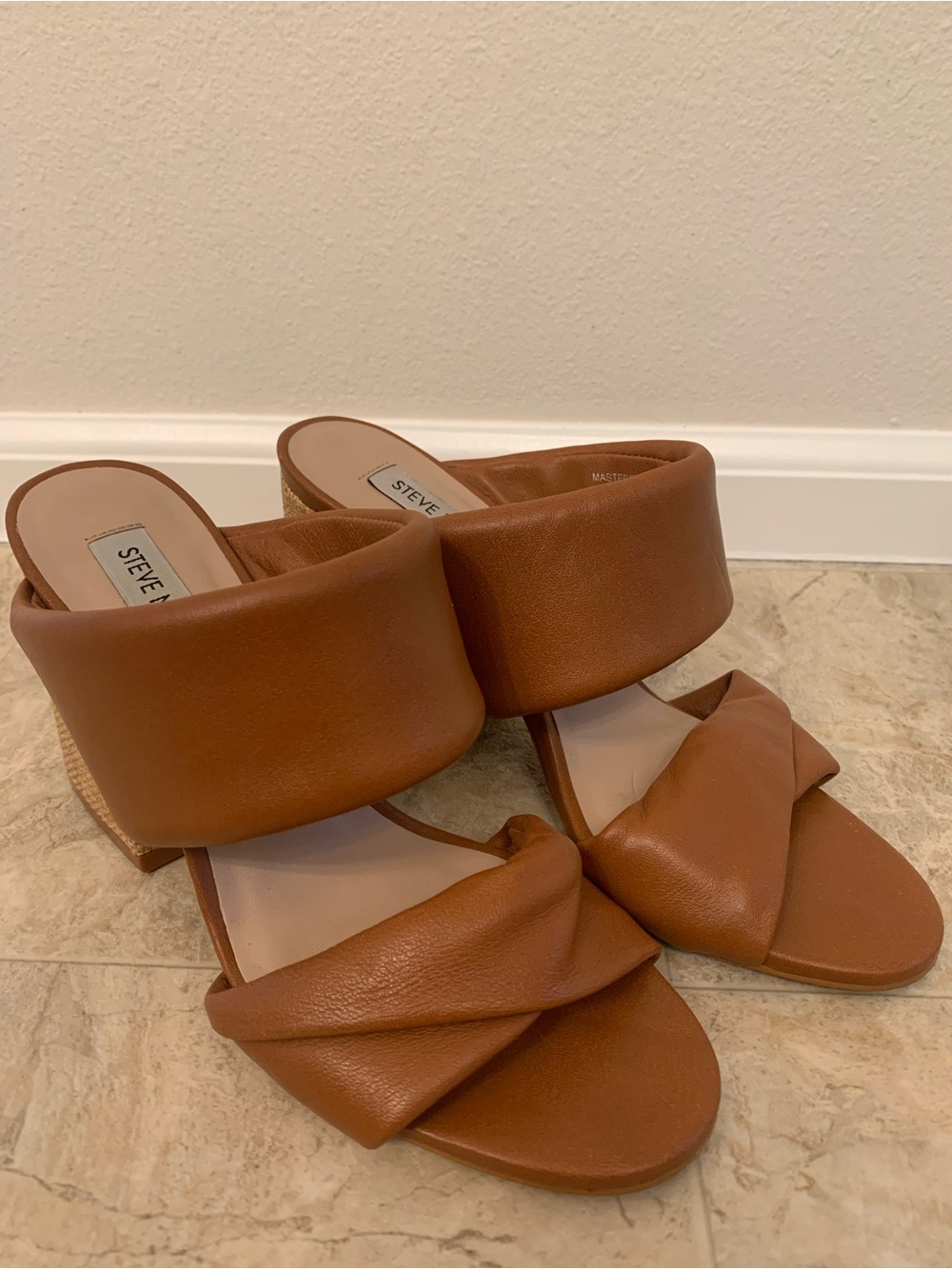 Steve Madden Tan Leather Knot & Wide-Band Block Heel Mules